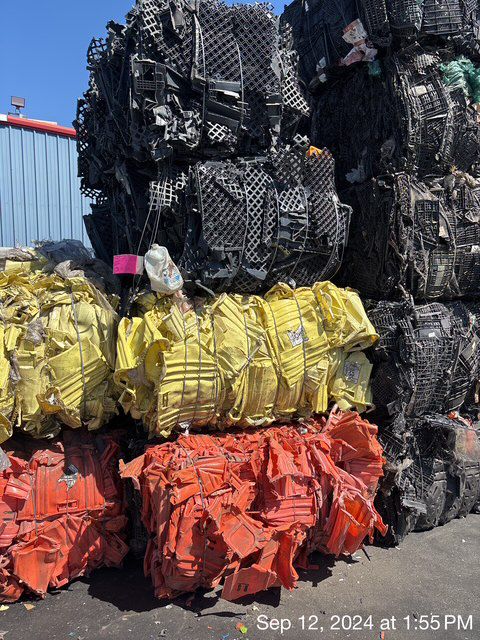 NO.24-1726-K USA HDPE crates (5).jpeg