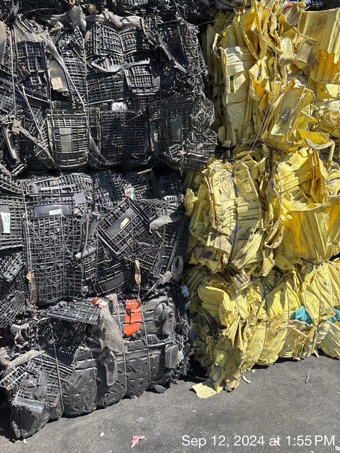 NO.24-1726-K USA HDPE crates (3).jpeg